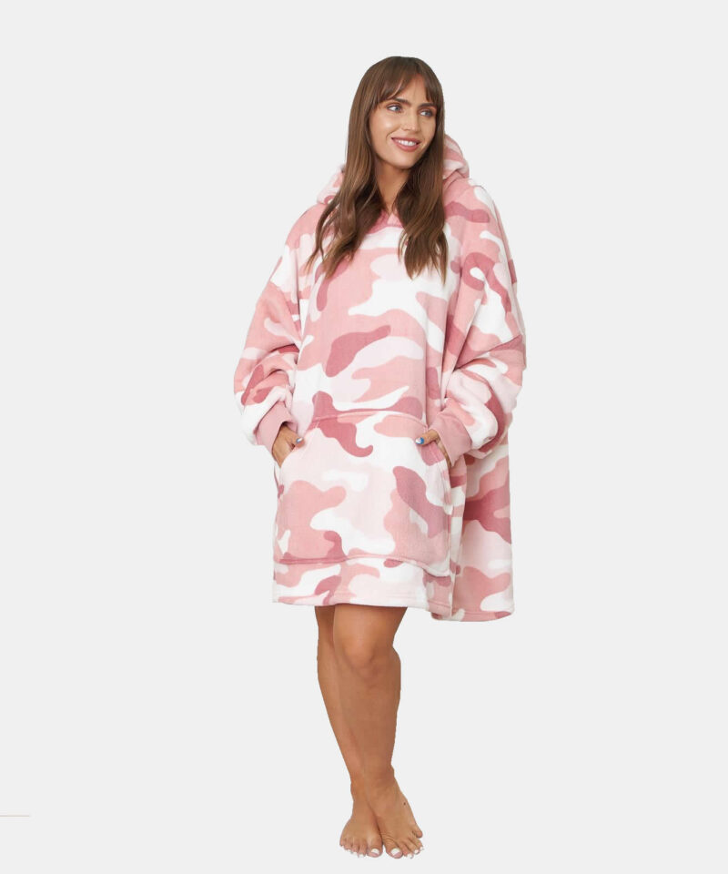 camo-hoodie-blanket-Pink-0